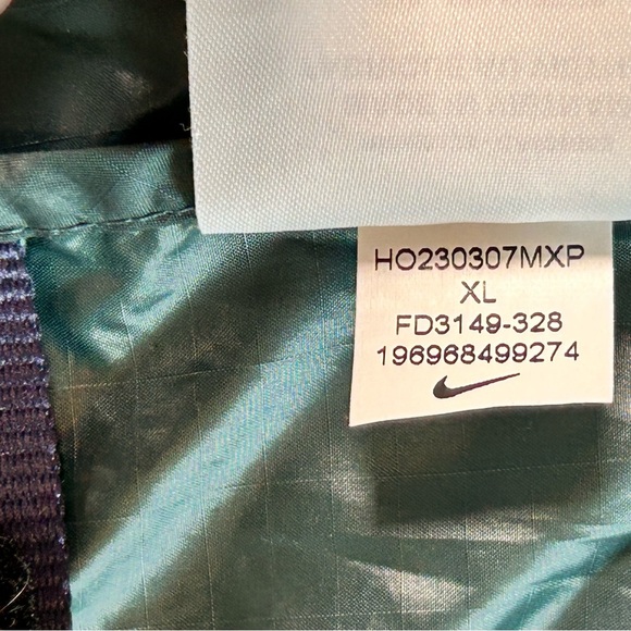 Nike ACG Storm-FIT Women’s Hooded Running Jacket Green Teal XL - Picture 5 of 10